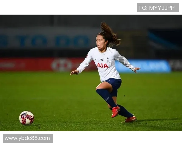 国米足球美女球星盘点 这些女足运动员为球队增光添彩